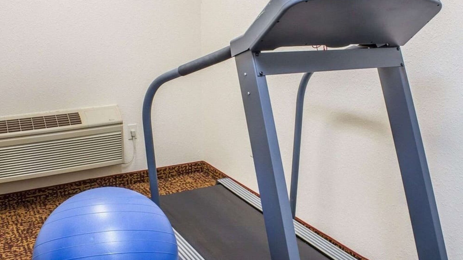 Fitness center available at Rodeway Inn Milford.