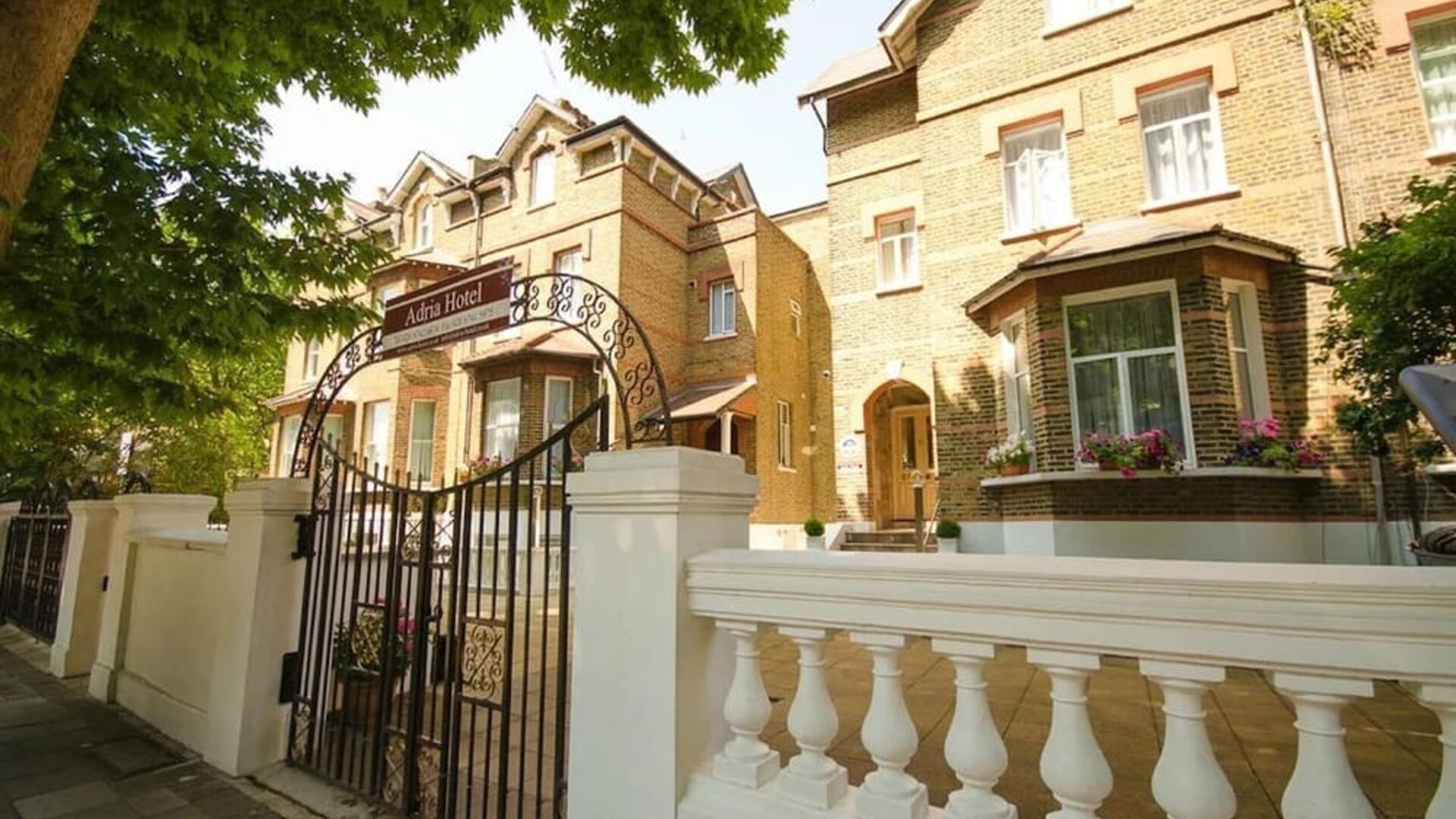 Exterior view of Adria Hotel.