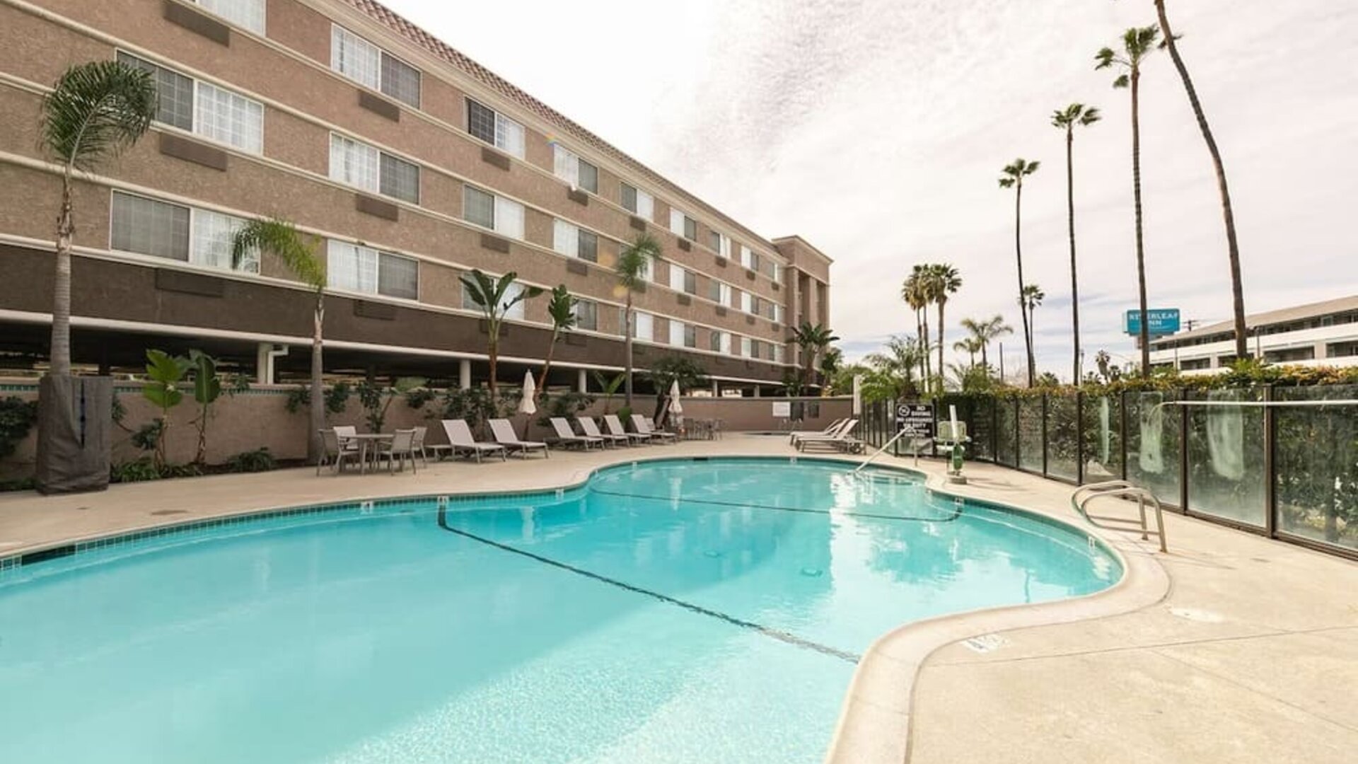 Refreshing outdoor pool at Best Western San Diego Zoo/SeaWorld Inn & Suites.