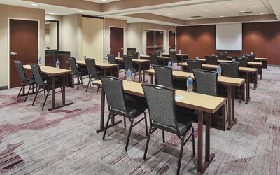 Meeting room at Courtyard Bossier City.