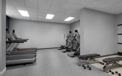 Fitness center at Courtyard By Marriott Cypress Anaheim.