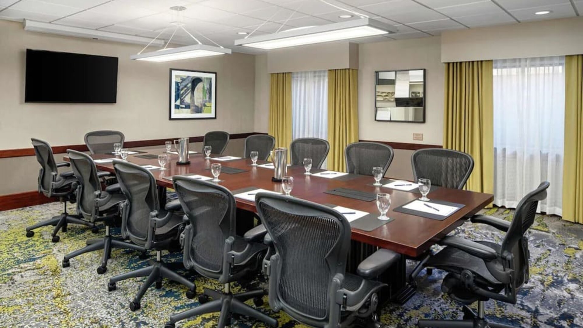 Professional meeting room at DoubleTree Suites By Hilton Hotel Charlotte - SouthPark.