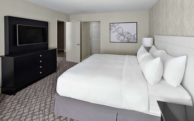 Day use room with natural light at DoubleTree Suites By Hilton Hotel Charlotte - SouthPark.