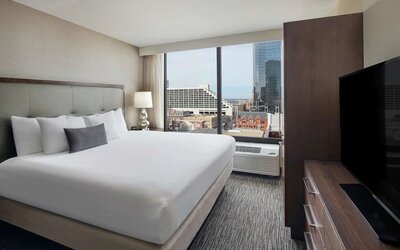 Day use room with natural light at Embassy Suites By Hilton Fort Worth Downtown.
