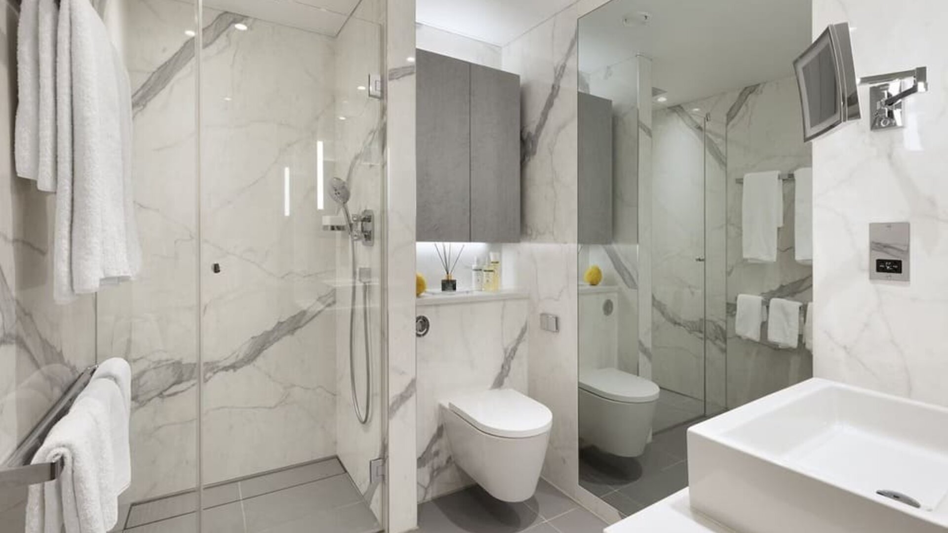 Private guest bathroom with free toiletries at Tower Suites Hotel by Blue Orchid.