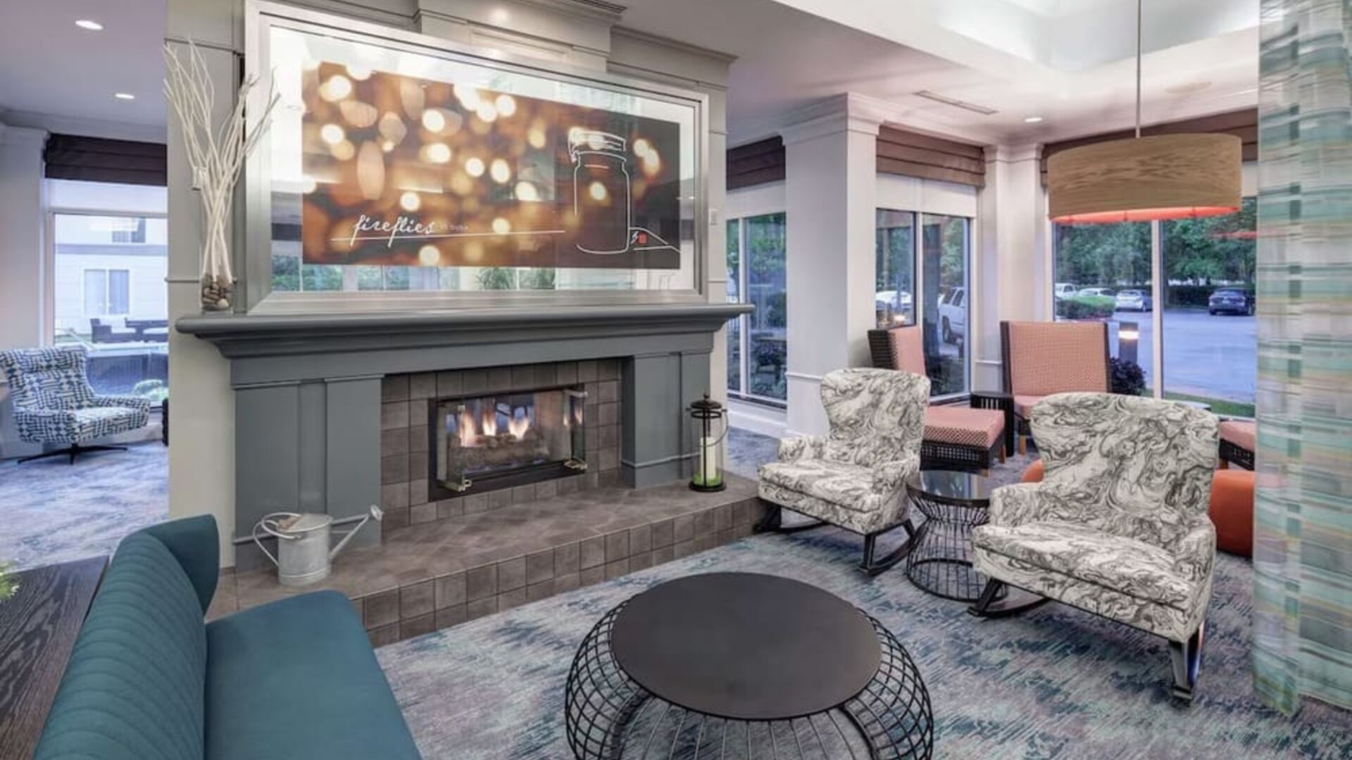 Lobby and coworking lounge at Hilton Garden Inn Sacramento/South Natomas.