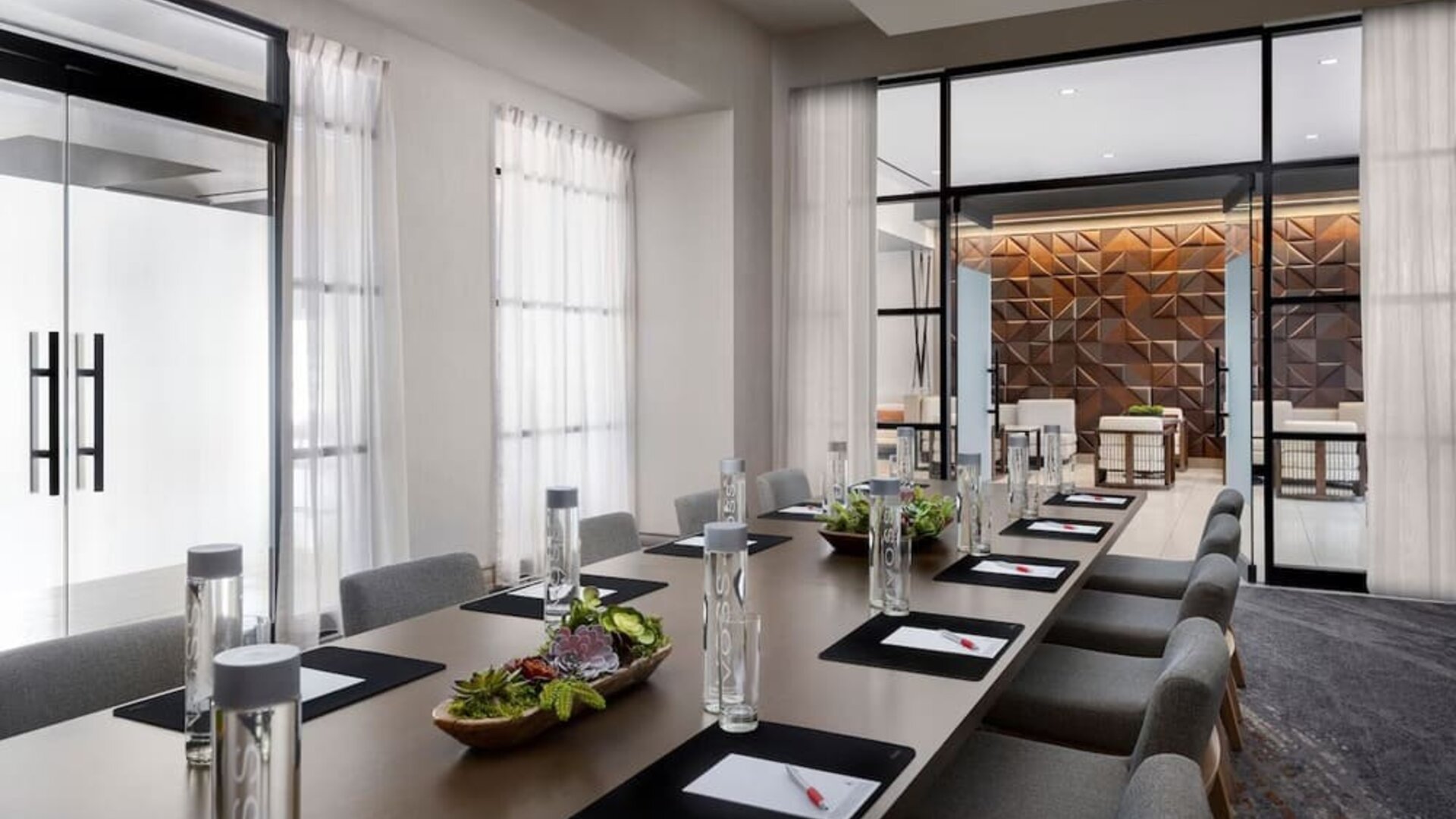 Professional meeting room at Marriott Del Mar.