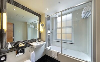 Guest bathroom at The Wellington by Blue Orchid Hotel (FKA The Rochester).