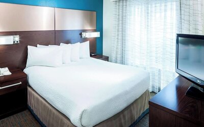 Day use room with natural light at Residence Inn By Marriott Provo.