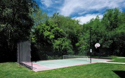 Basketball court and tennis court available at Residence Inn By Marriott Provo.