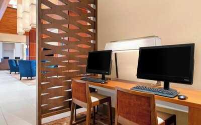 Business center available at The Westin Crystal City Reagan National Airport.