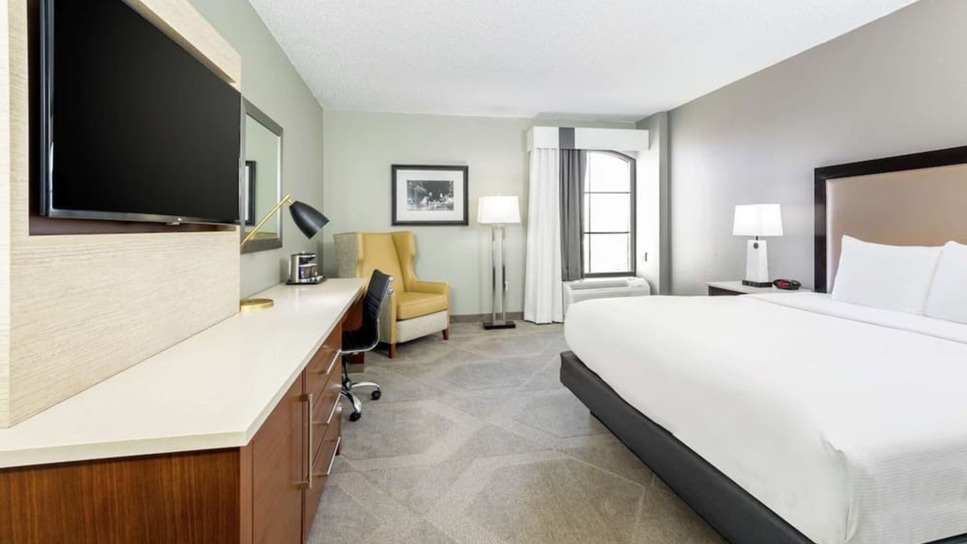 Day use room with work desk at DoubleTree By Hilton Austin University Area.