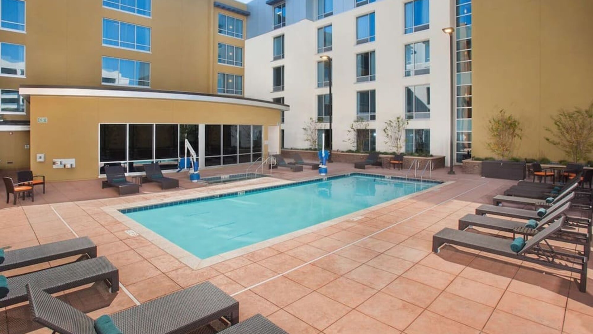 Refreshing outdoor pool at Hilton Garden Inn Burbank Downtown.