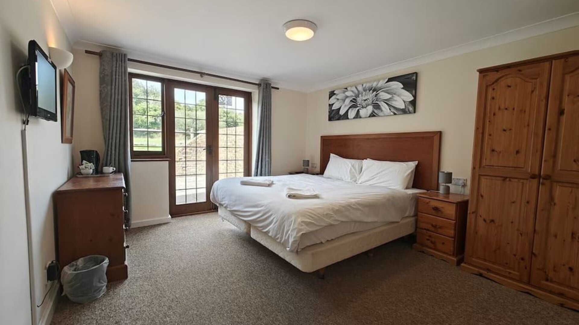 Bright and spacious day use room at Little Foxes Hotel.