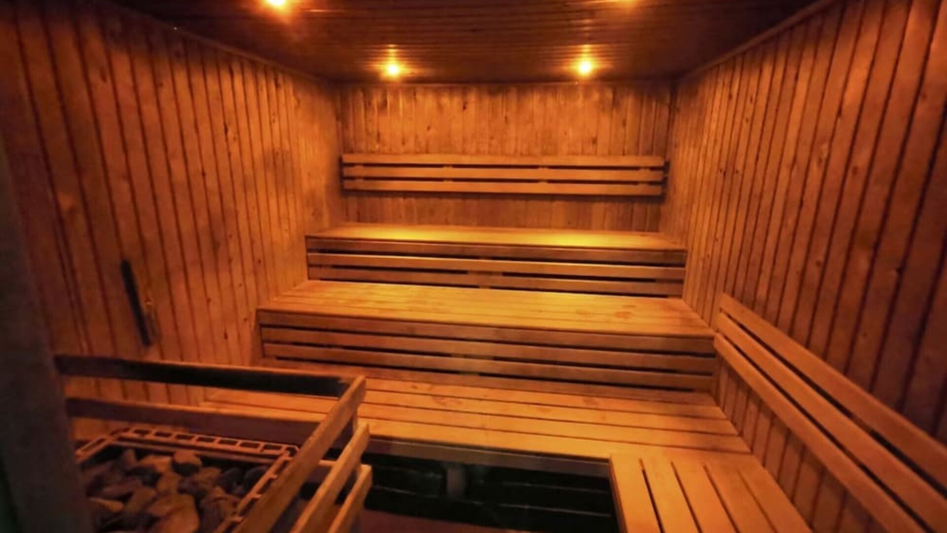 Sauna at Best Western Plus Dover Marina Hotel & Spa.