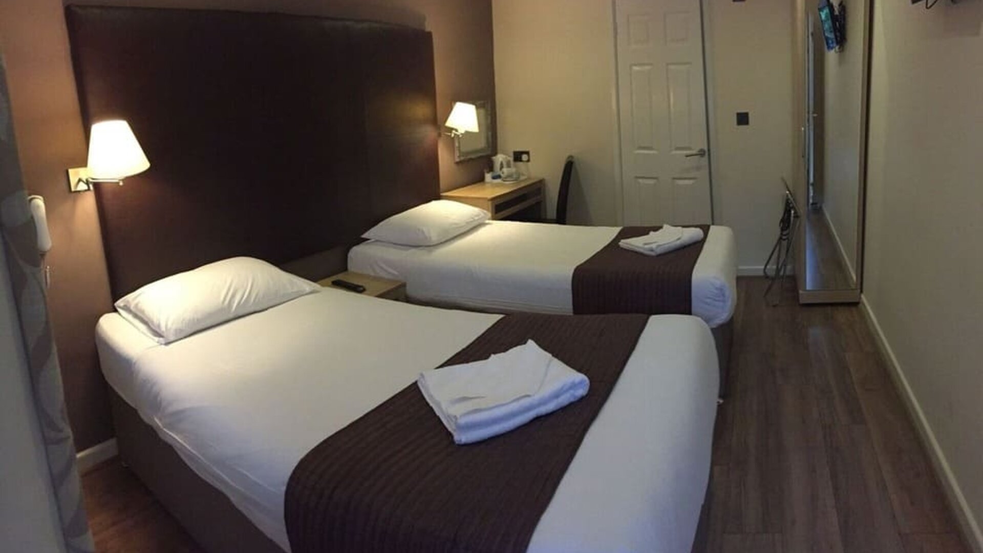 Day use twin room at Gatwick Belmont Hotel.