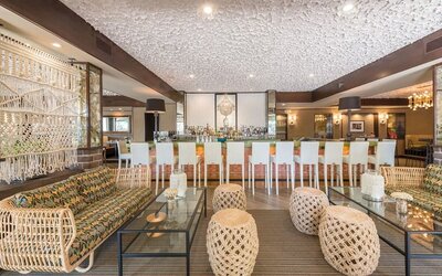 Hotel bar perfect for coworking at The Garland.