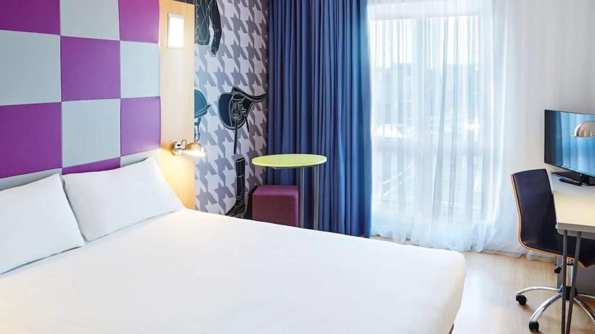 Bright and spacious day use room with workspace at Ibis Styles Haydock.
