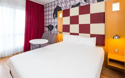 Standard day use room at Ibis Styles Haydock.