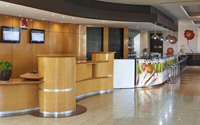 Ibis Monterrey Valle