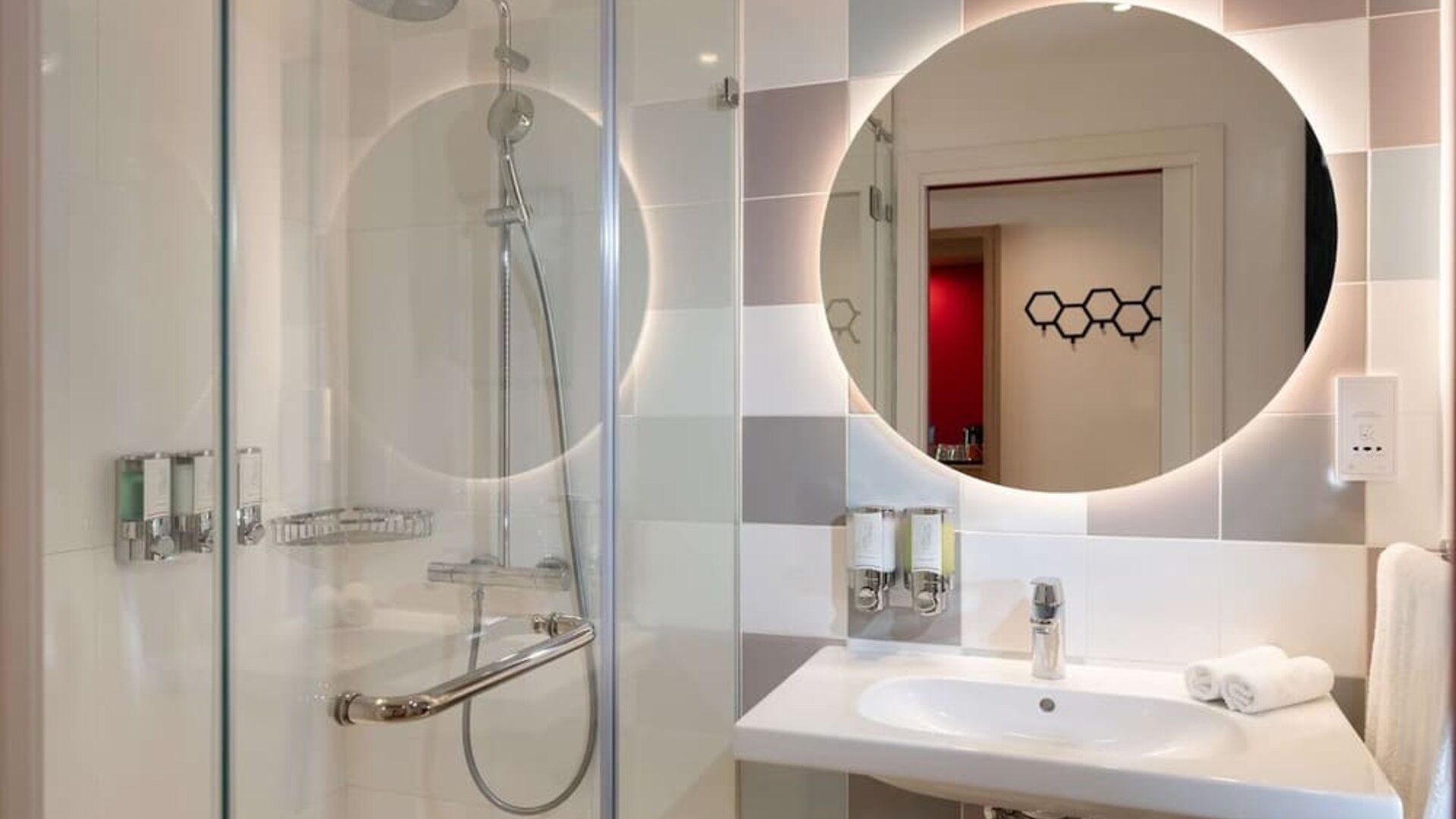 Guest bathroom at Hampton By Hilton Budapest City Centre.