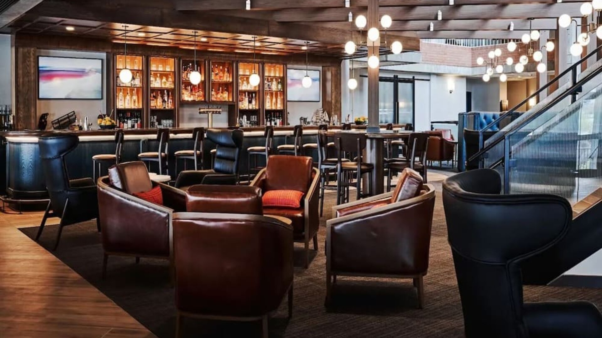 Hotel bar at Hyatt Regency Boston/Cambridge.