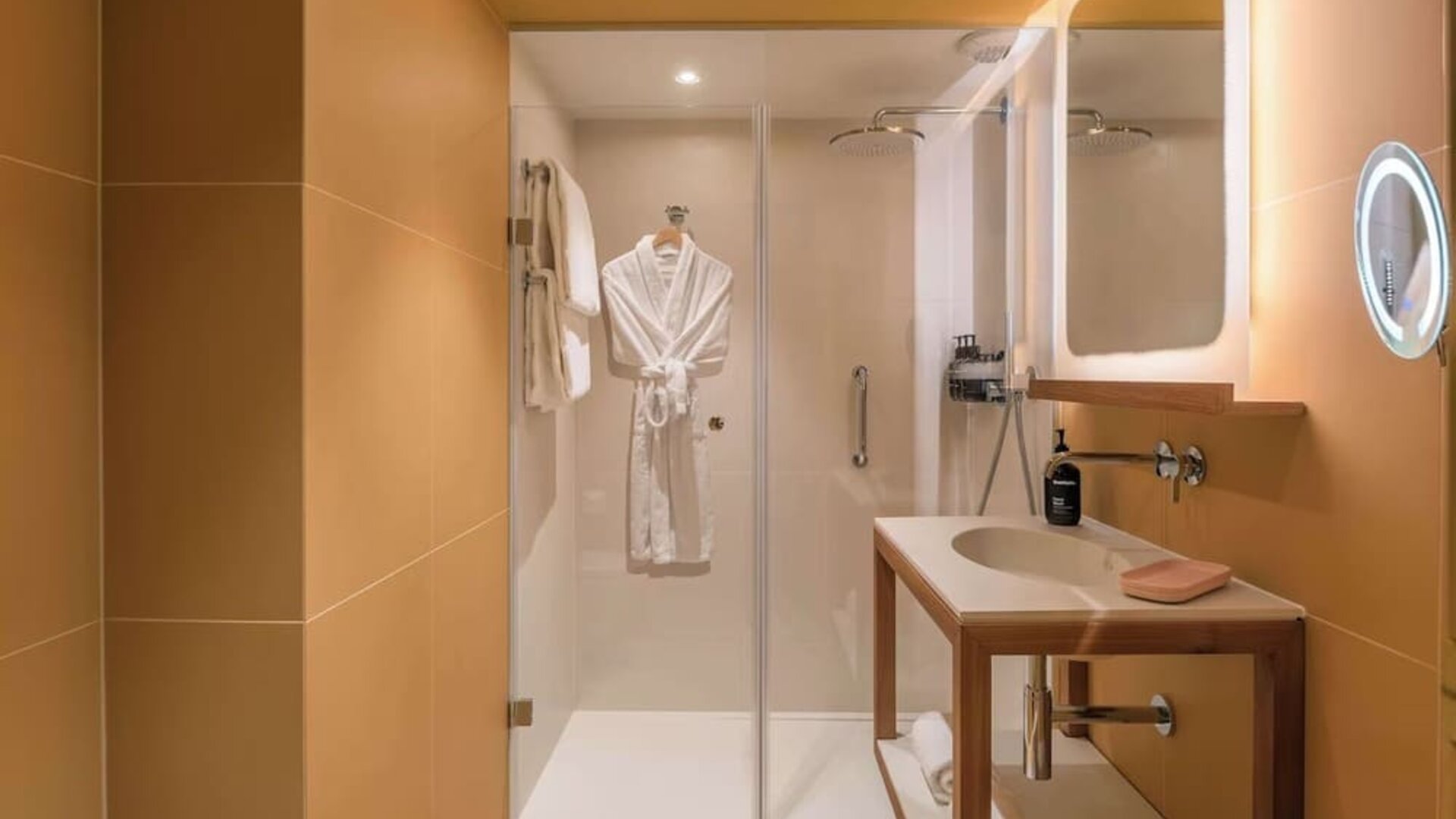 Guest bathroom at Canopy By Hilton Cannes.