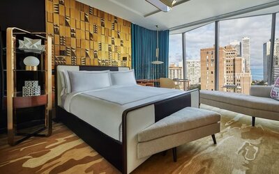 King bed at Viceroy Chicago.