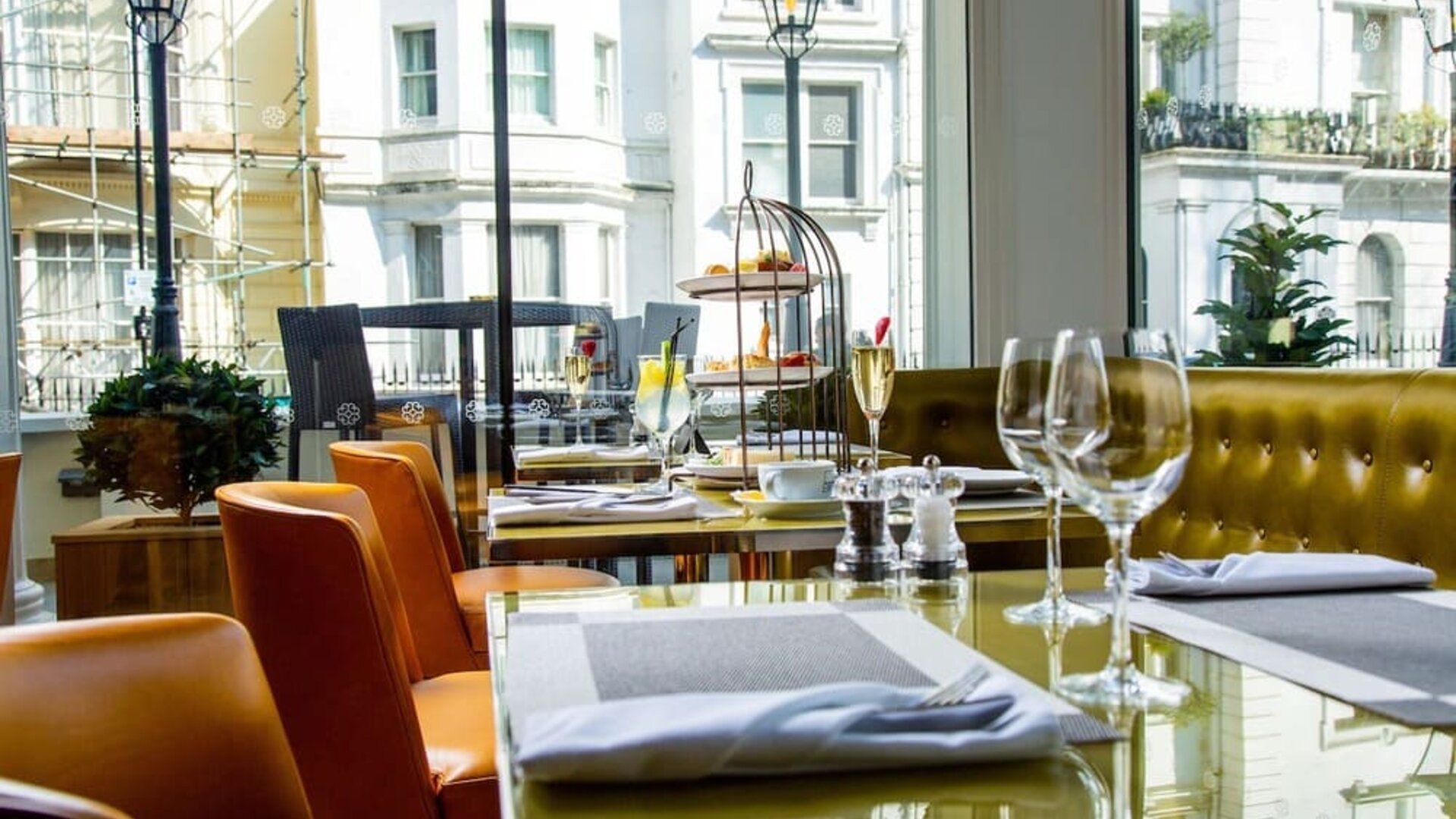 Dining area at Blakemore Hyde Park Hotel.