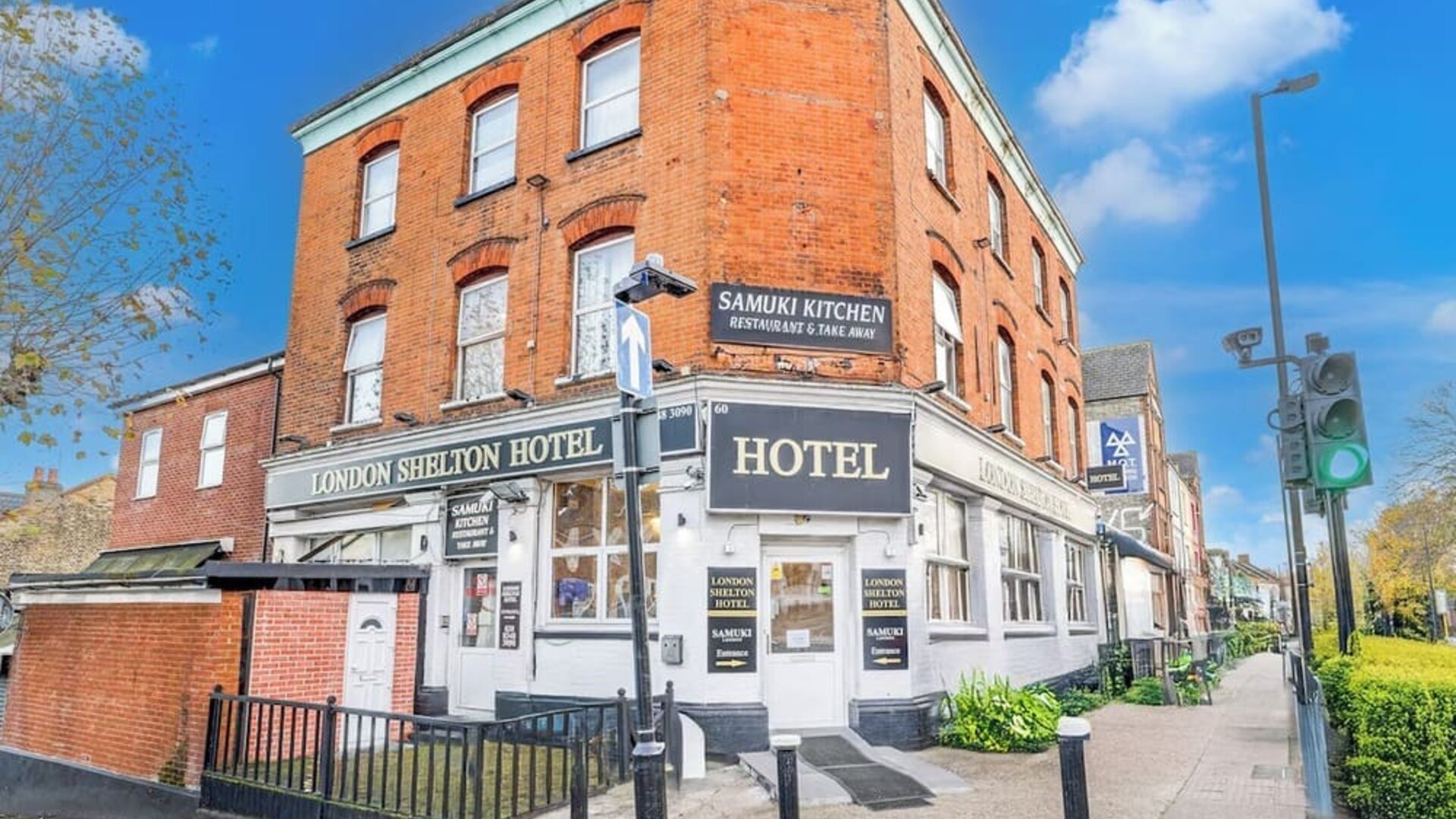 Entrance at London Shelton Hotel.