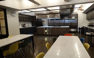 Chef grade guest kitchen at The Chicago Hotel Collection River North.