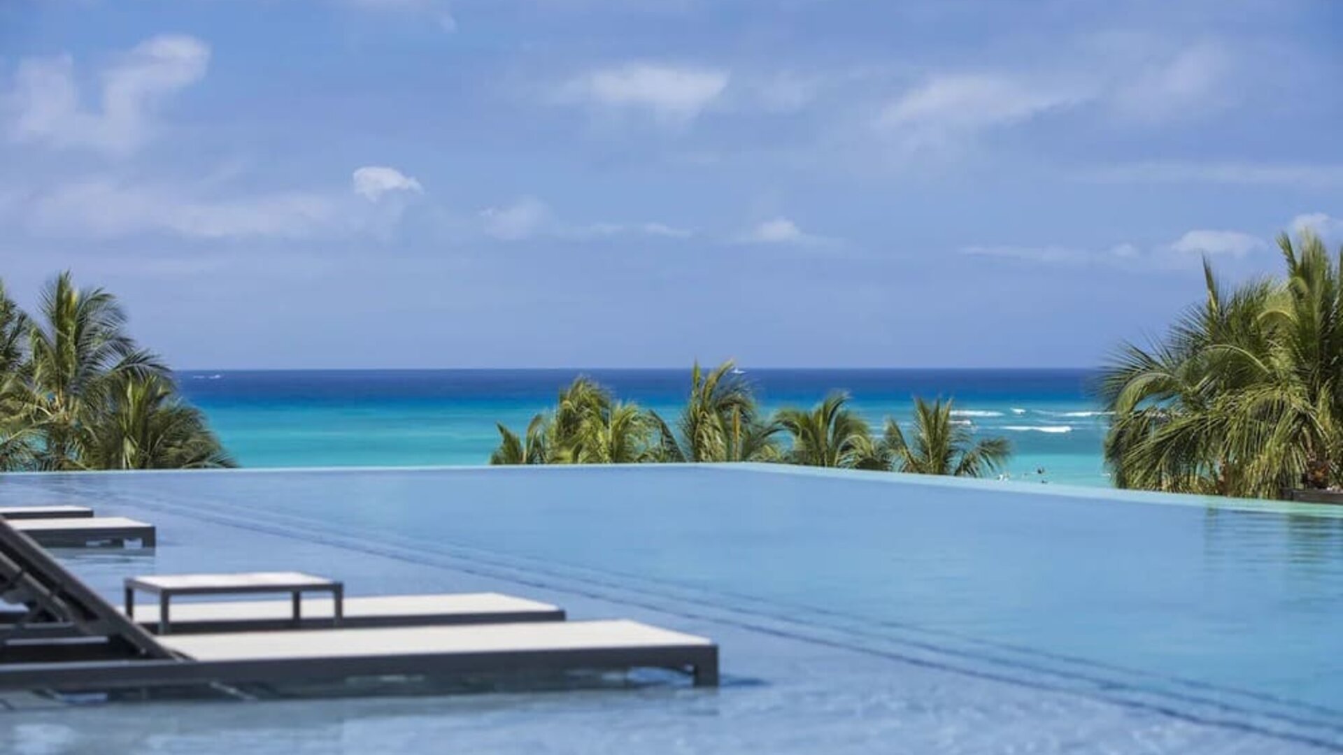 Refreshing infinity pool at Alohilani Resort Waikiki Beach.
