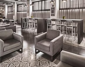 City Express Plus Patio Universidad