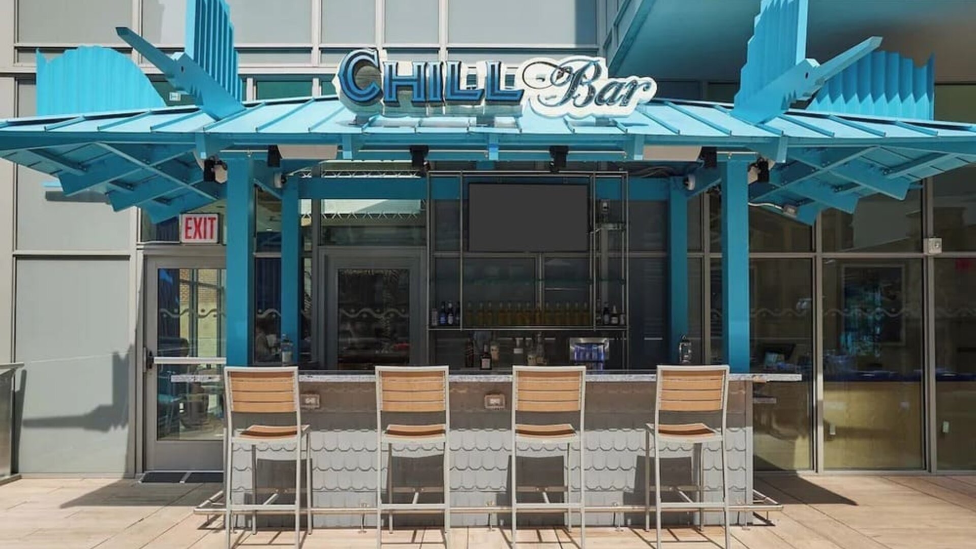 Outdoor bar at Margaritaville Resort Times Square.