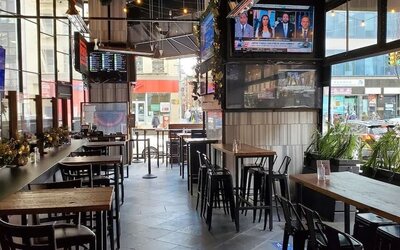 Hotel dining at Wyndham Garden Chinatown NYC.