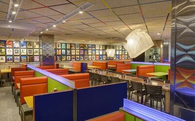 One of the 3 restaurants at The New Yorker Hotel, A Wyndham Hotel.