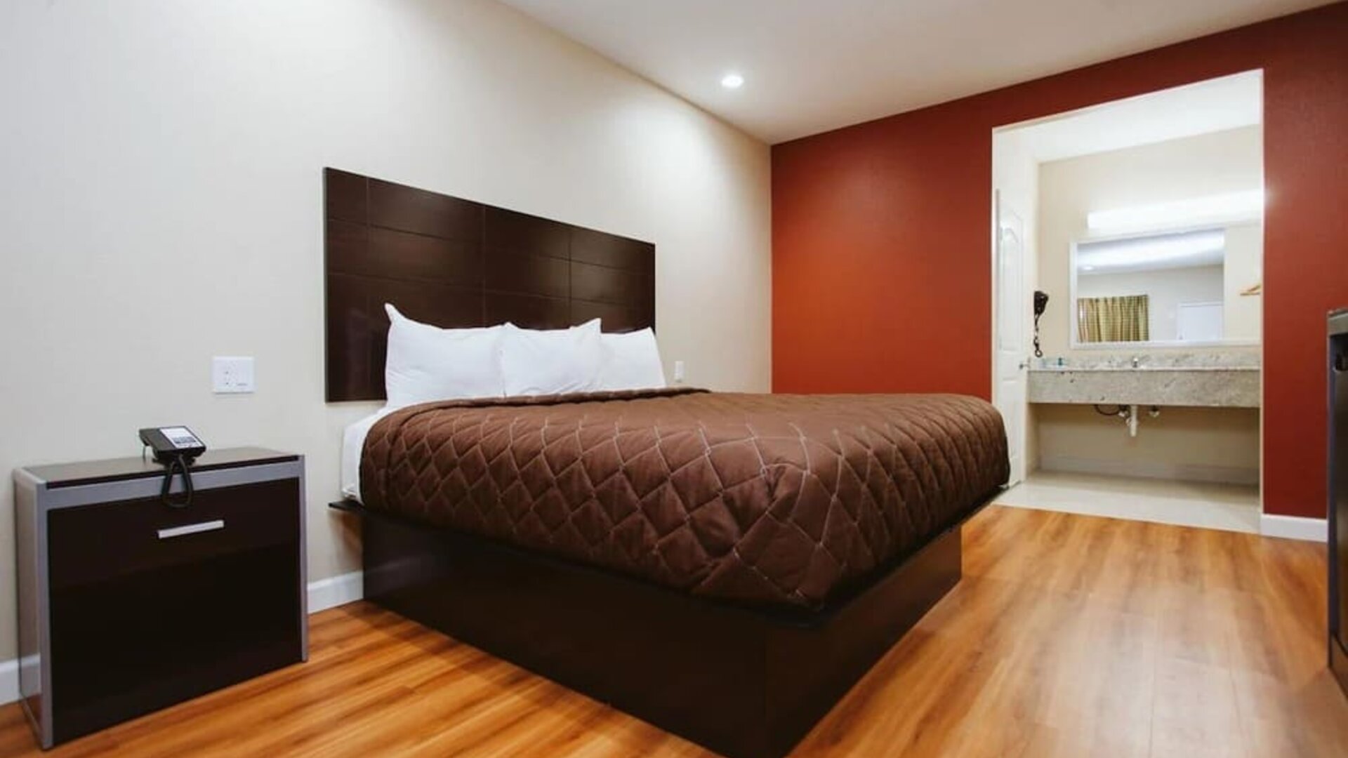 King room at Palace Inn 290 & Jones Rd.