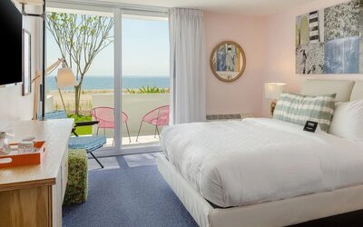 Day use room with a view of the ocean at Plunge Beach Resort.