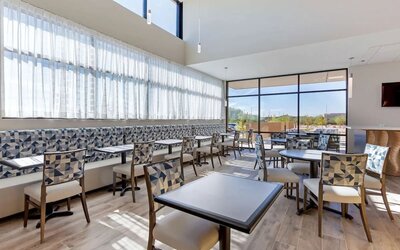 Breakfast area perfect for coworking at Best Western Plus Executive Residency Phoenix North Happy Valley.