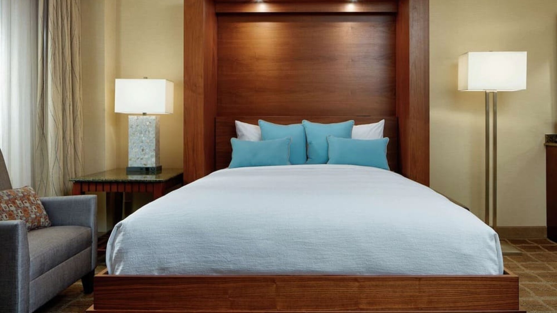 King bed at Embassy Suites By Hilton San Diego-La Jolla.