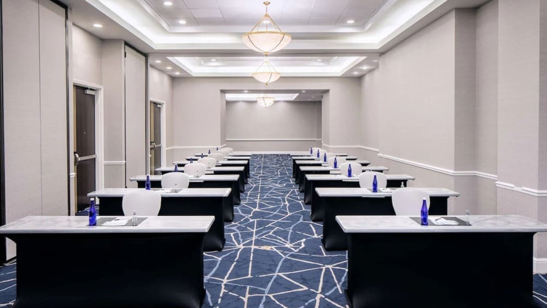 Meeting facility at Hilton Garden Inn Washington DC Downtown.