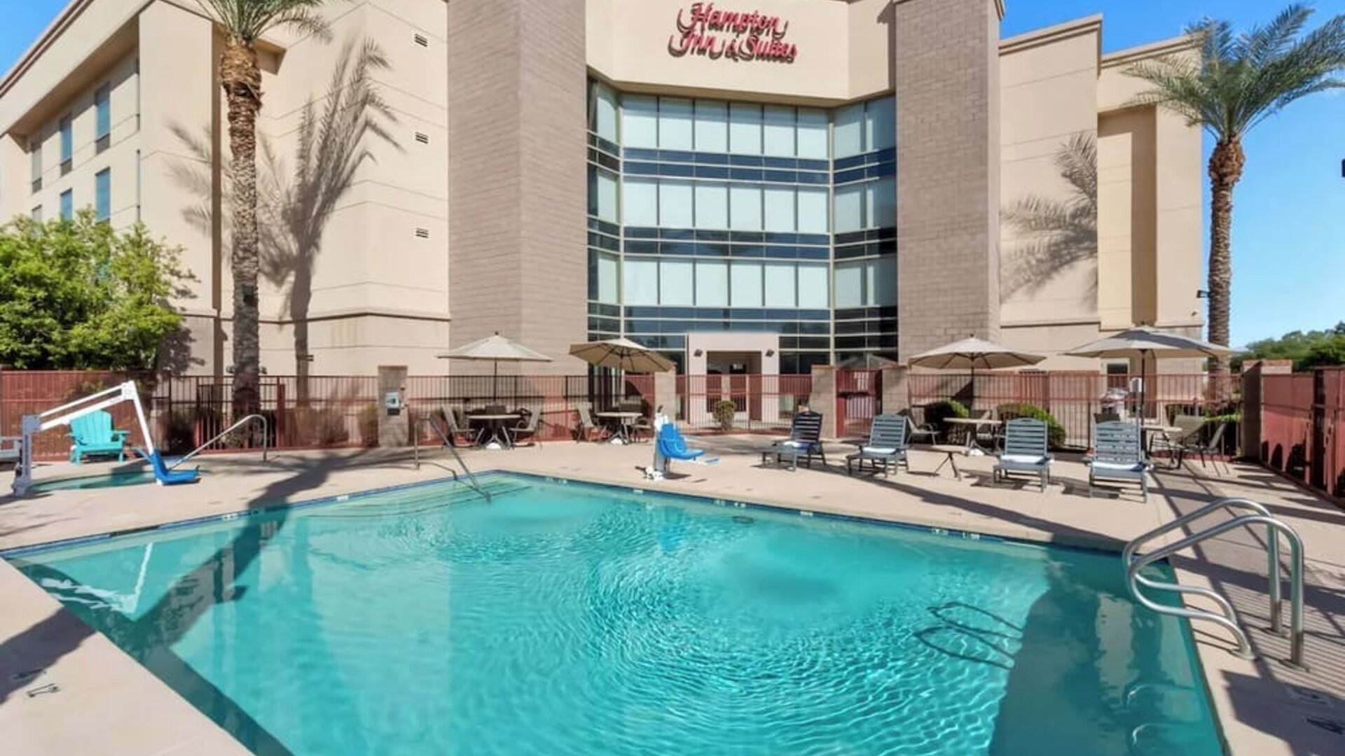 Refreshing outdoor pool at Hampton Inn & Suites Phoenix/Gilbert.