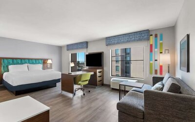 Day use room with living area at Hampton Inn & Suites Phoenix/Gilbert.