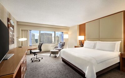 King suite at Swissotel Chicago.