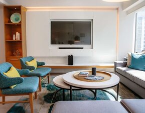 Coworking lounge at Swissotel Chicago.