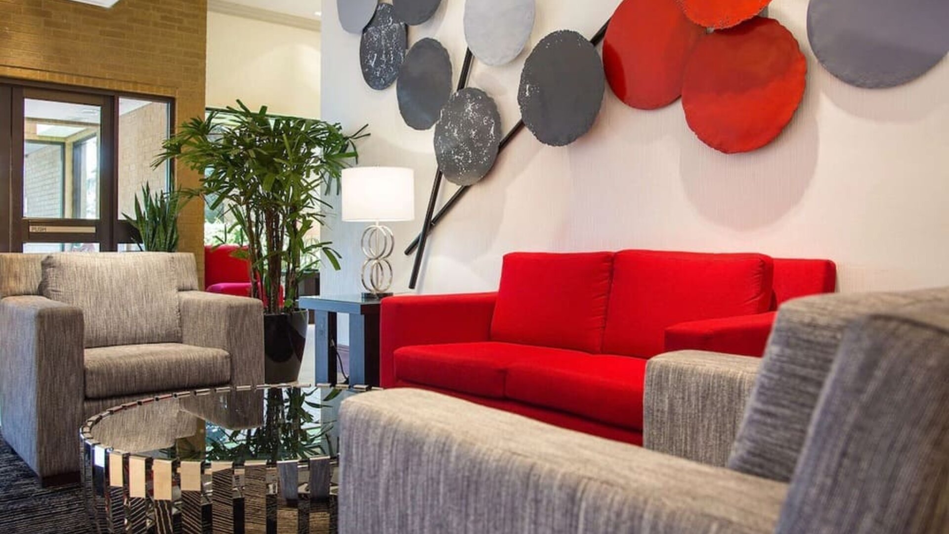 Lobby and coworking lounge at Hilton Chicago-Northbrook.