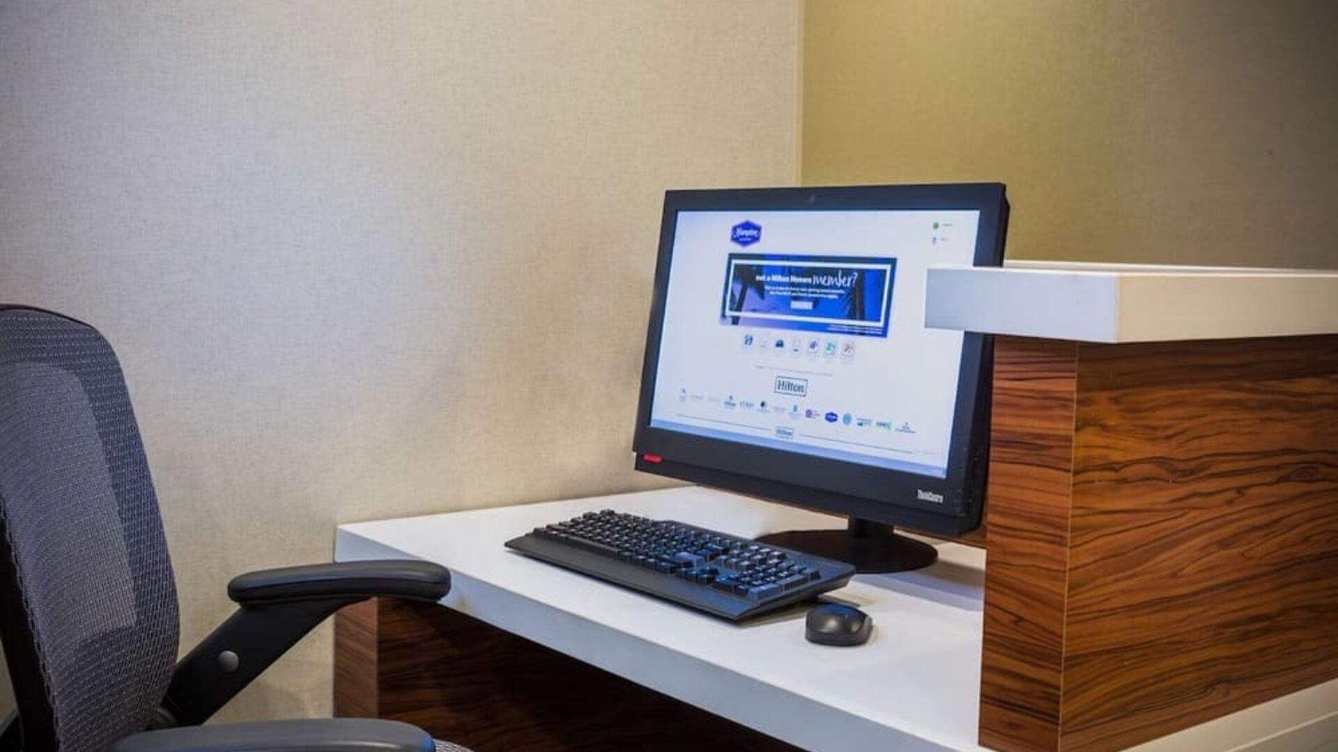 Business center available at Hampton Inn Atlantic City Absecon, NJ.