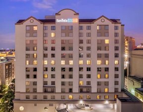 Exterior view of Sonesta ES Suites San Antonio Downtown Alamo Plaza.