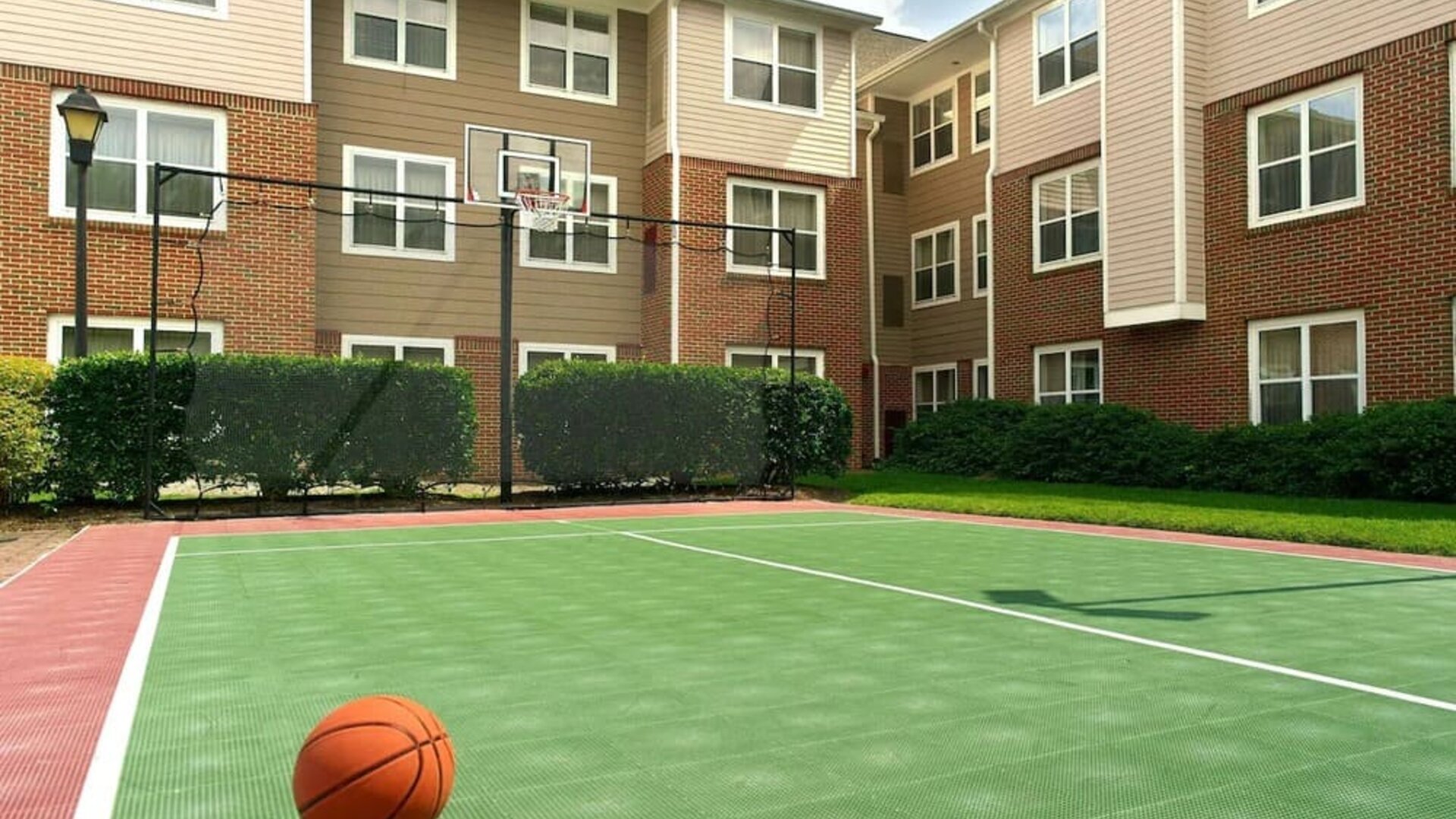 Outdoor basketball court at Sonesta ES Suites Raleigh Cary 