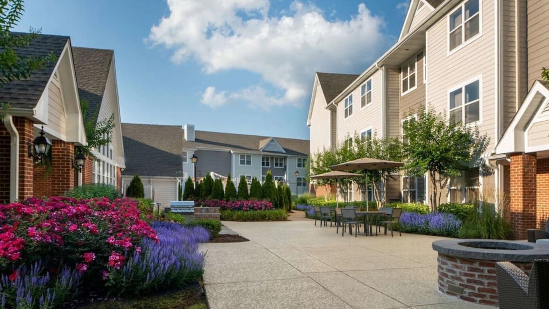 Beautiful outdoor patioat Sonesta ES Suites Fairfax Fair Lakes.